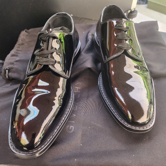 Givenchy High Gloss Black Dress Shoes Sz 39 (6.5-7 US) See All Pictures - Picture 1 of 11